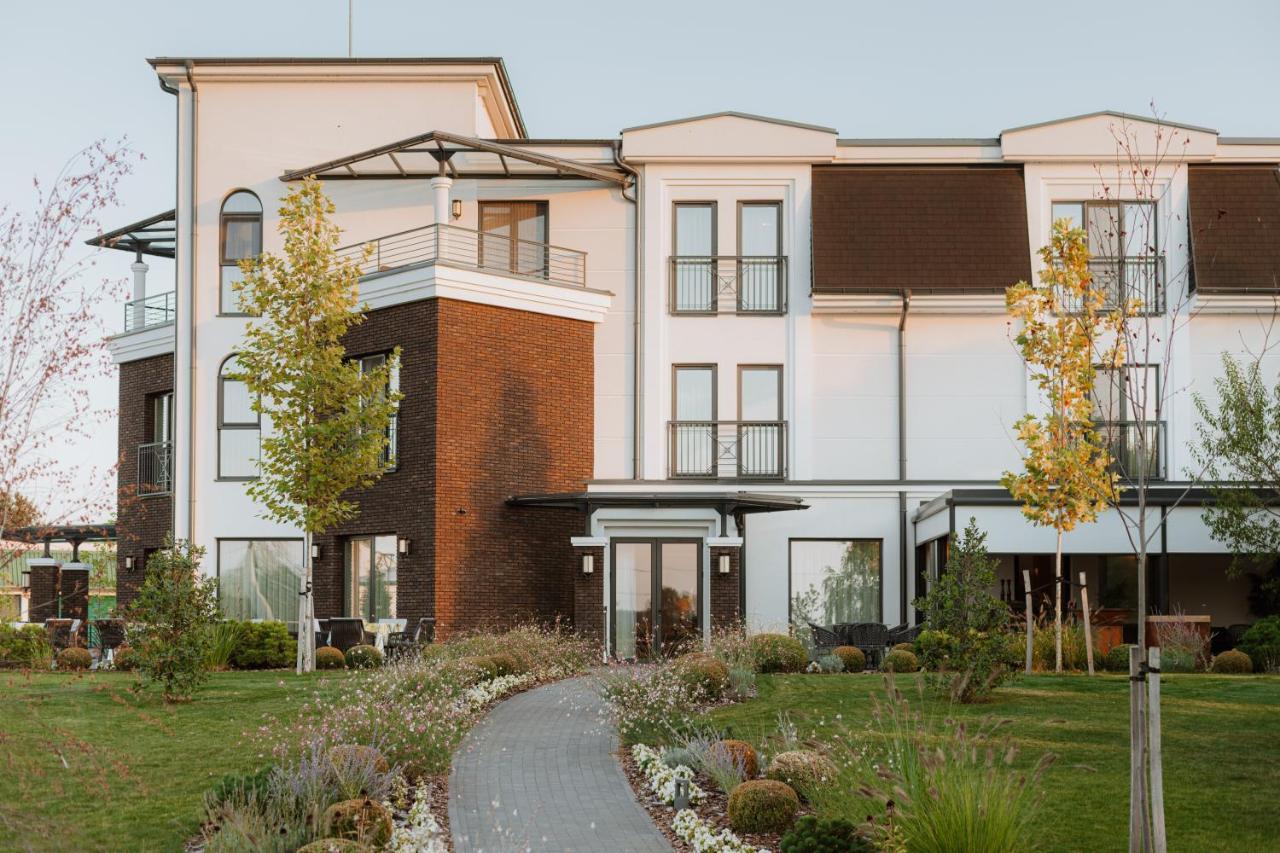 Hotel Divine Park Svilajnac Zewnętrze zdjęcie